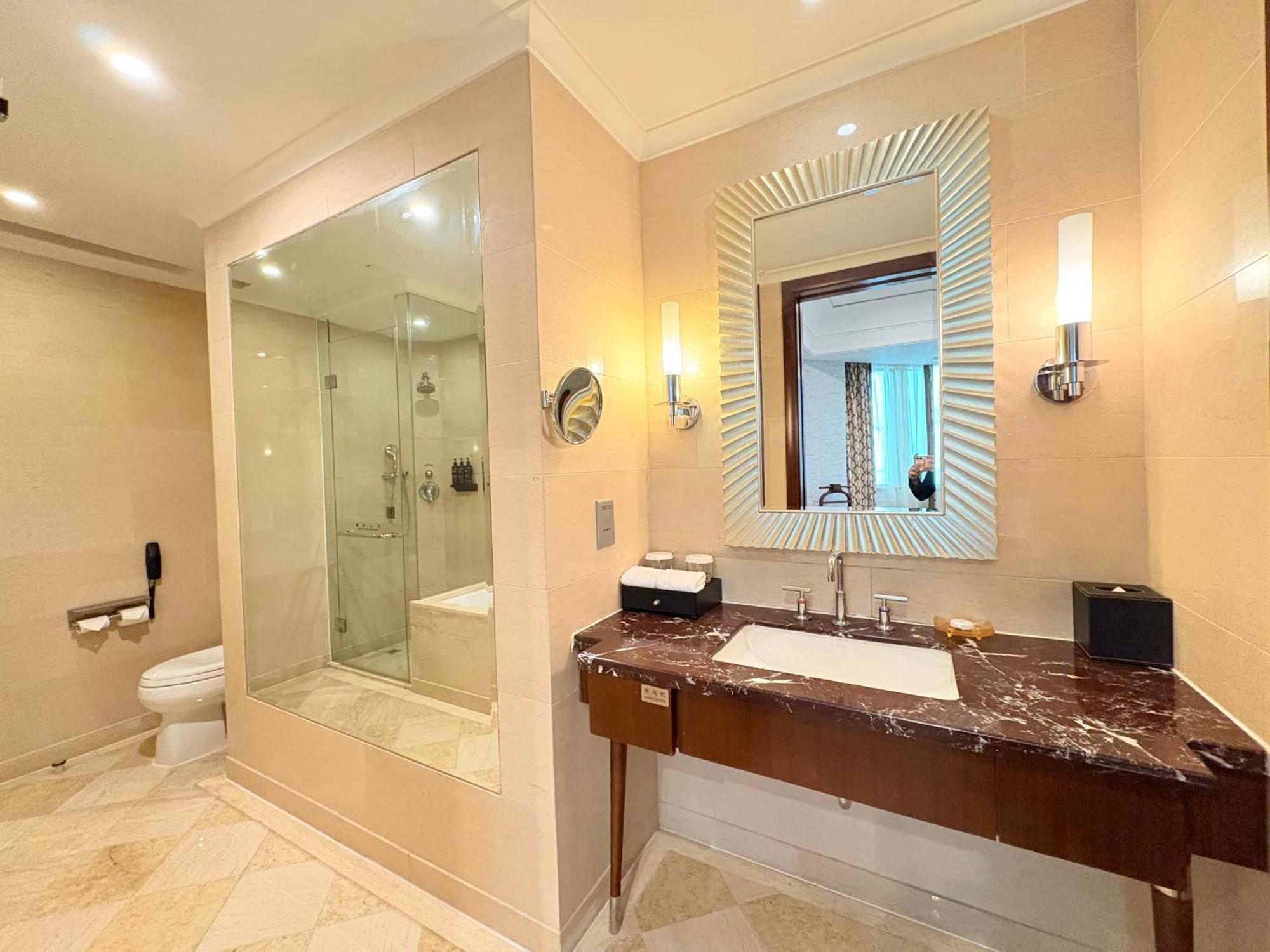 Wuhan Jin Jiang International Hotel Exterior foto