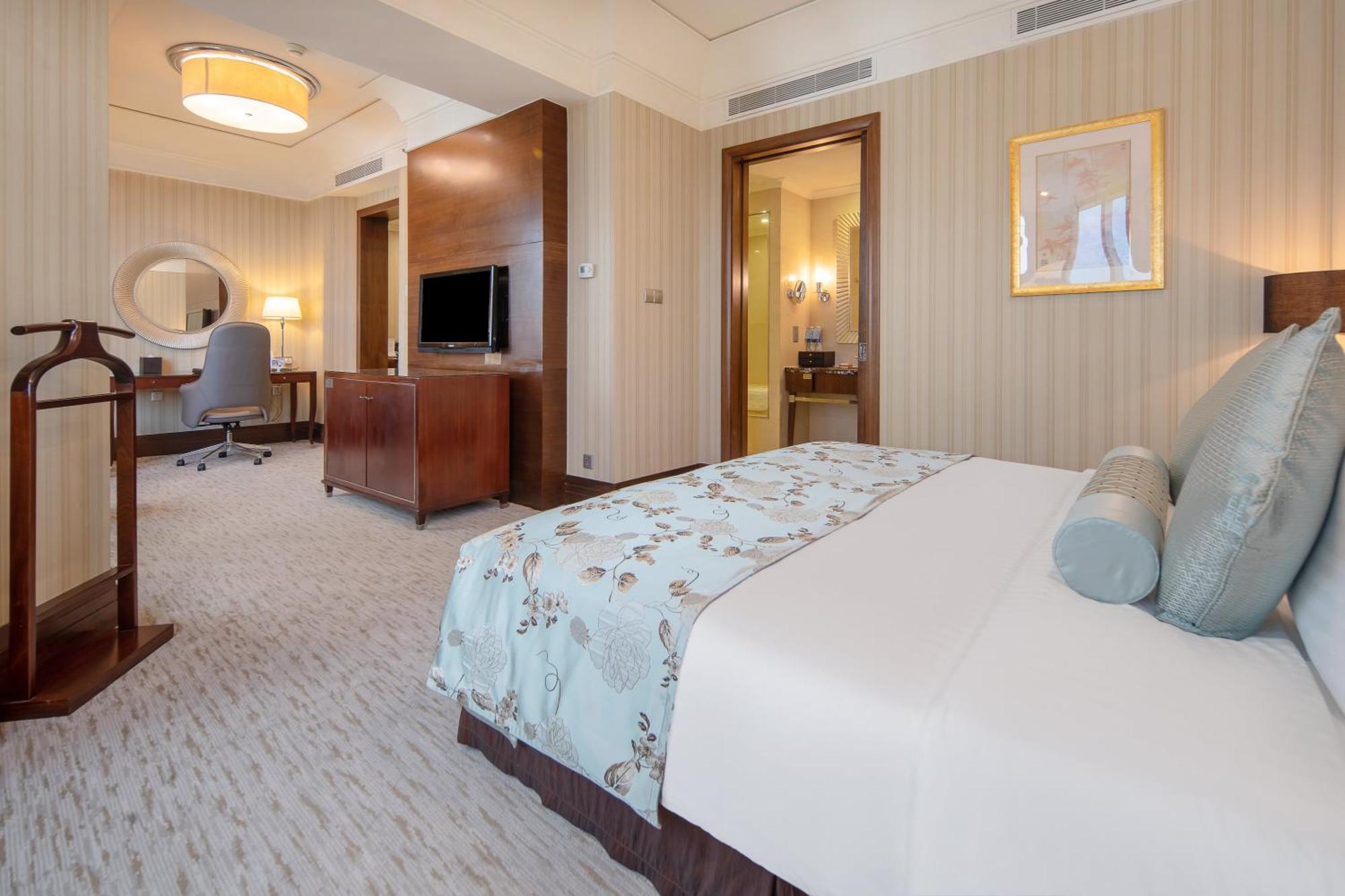 Wuhan Jin Jiang International Hotel Exterior foto
