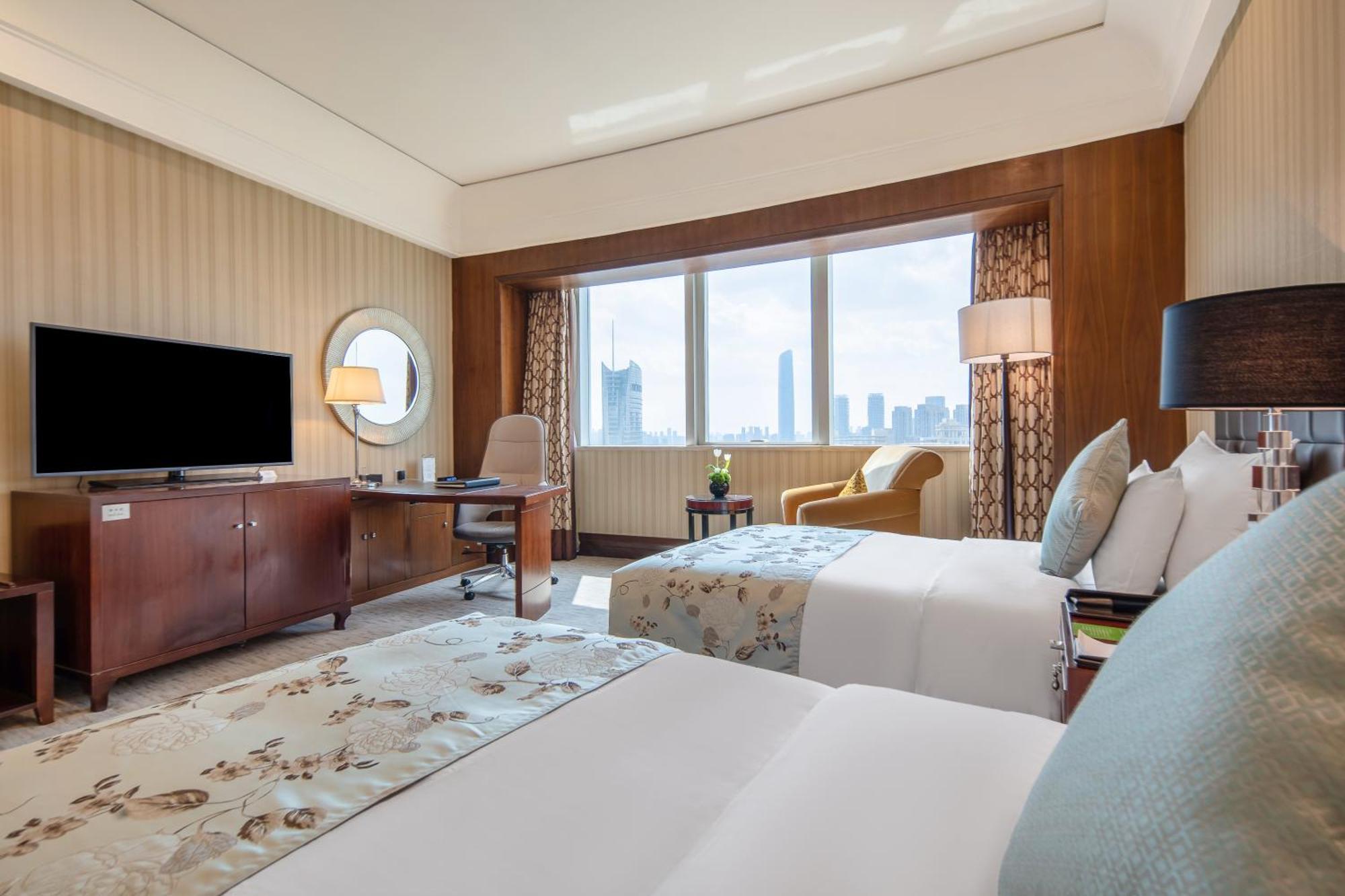 Wuhan Jin Jiang International Hotel Exterior foto