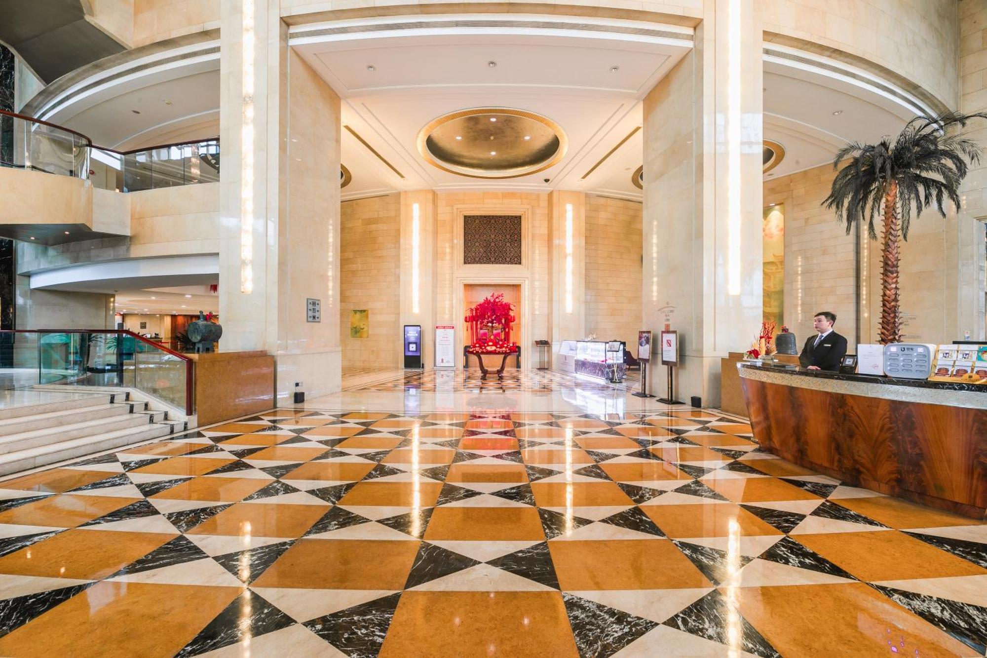 Wuhan Jin Jiang International Hotel Exterior foto