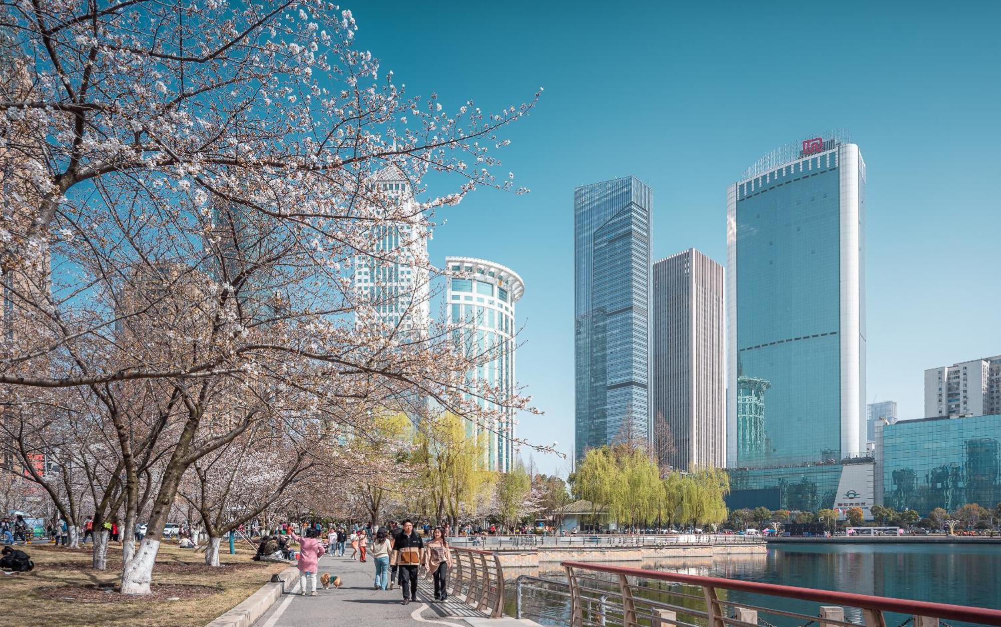 Wuhan Jin Jiang International Hotel Exterior foto